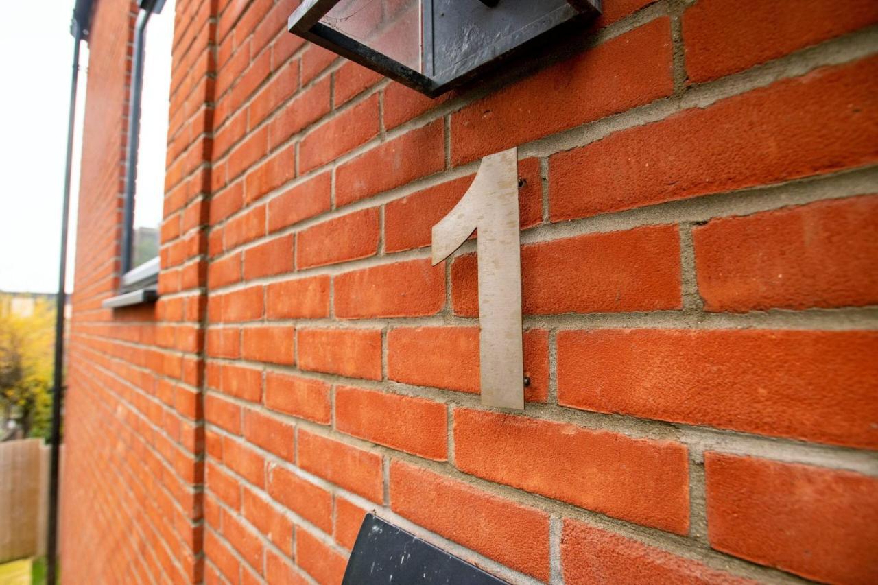Number One On The Hill Villa Lincoln Exteriör bild